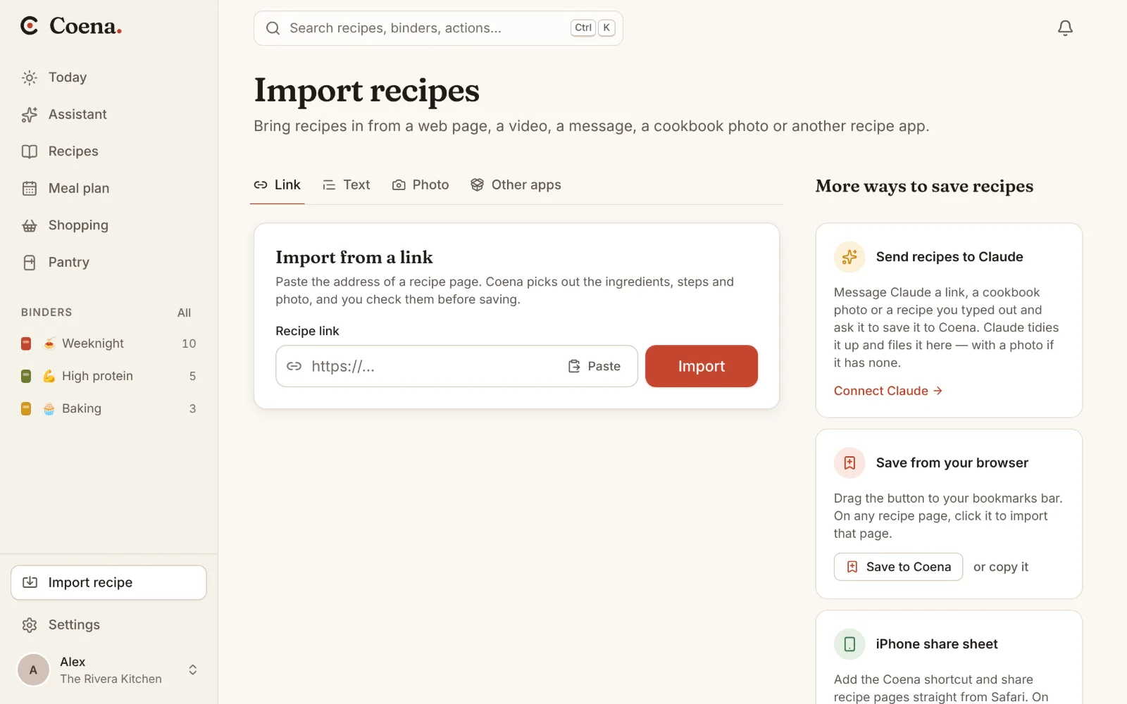 The import page: paste a link, text, a photo or a Paprika export
